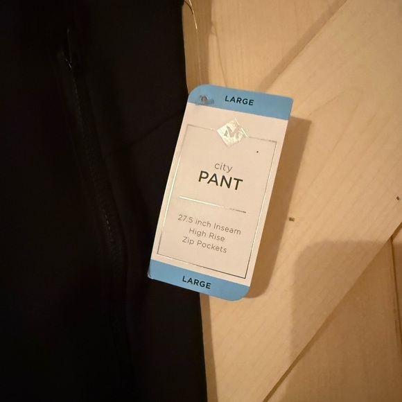 Women’s City Black Pants NWT Size Large - Picture 4 of 5